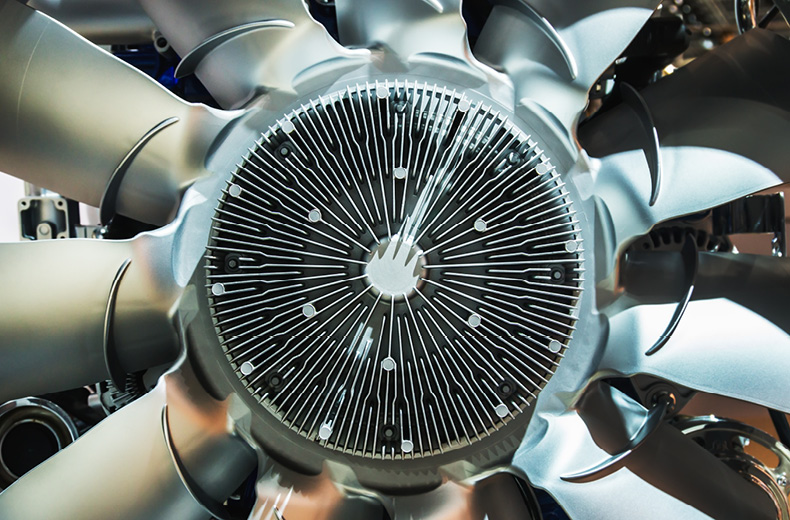EXPERT AIR CONDITIONING TECHNICIANS